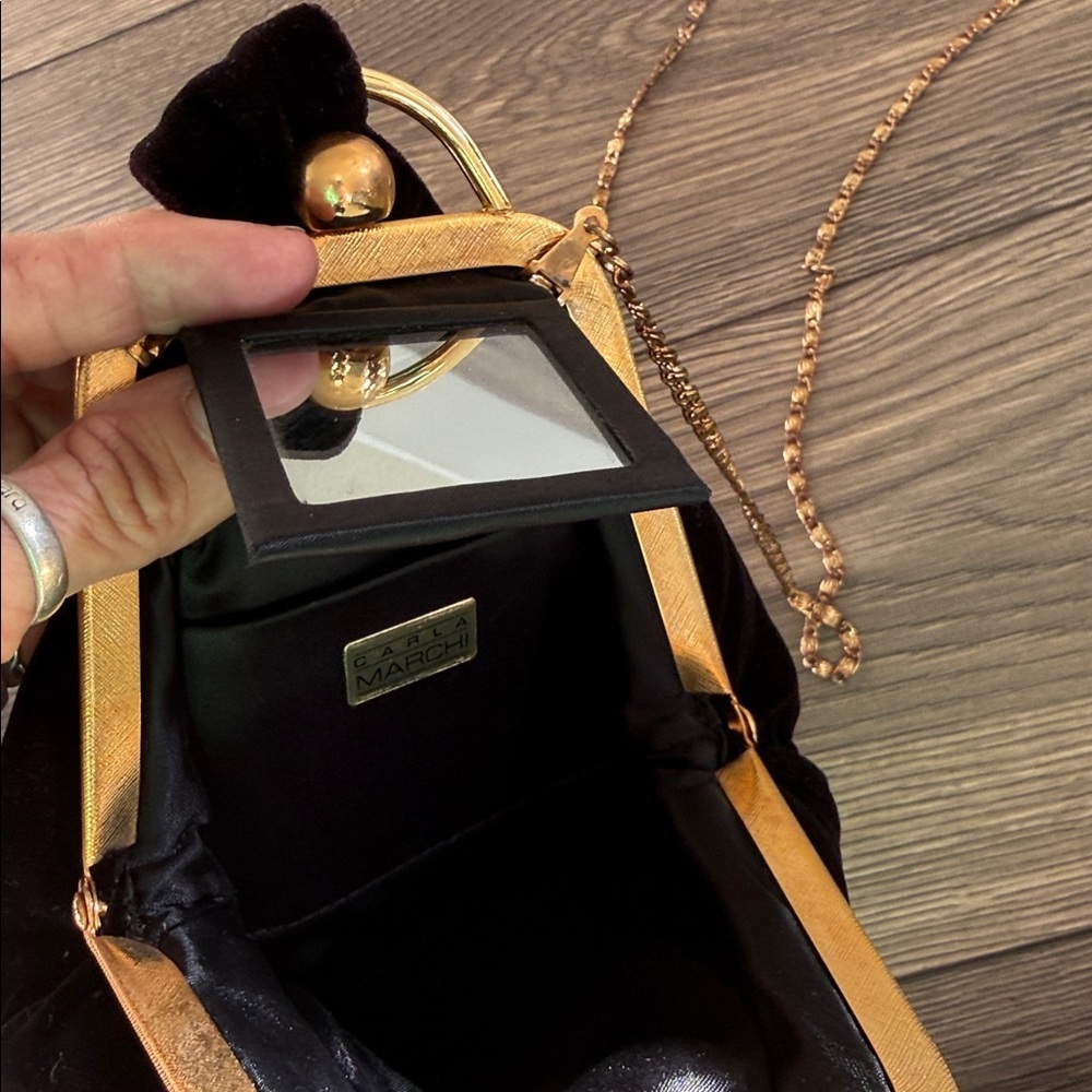 Chic Black Velvet Wristlet with Gold Accents gorgeous gold heart accent - Picture 5 of 12